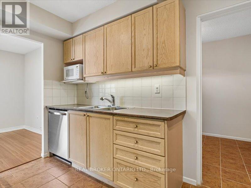 3170 Kirwin Avenue, Mississauga, Ontario  L5A 3R1 - Photo 17 - W13169012