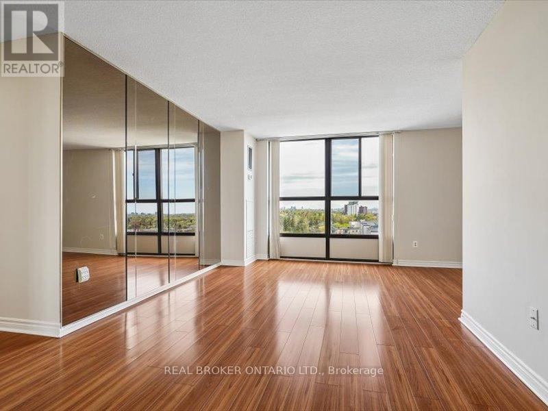 3170 Kirwin Avenue, Mississauga, Ontario  L5A 3R1 - Photo 7 - W13169012