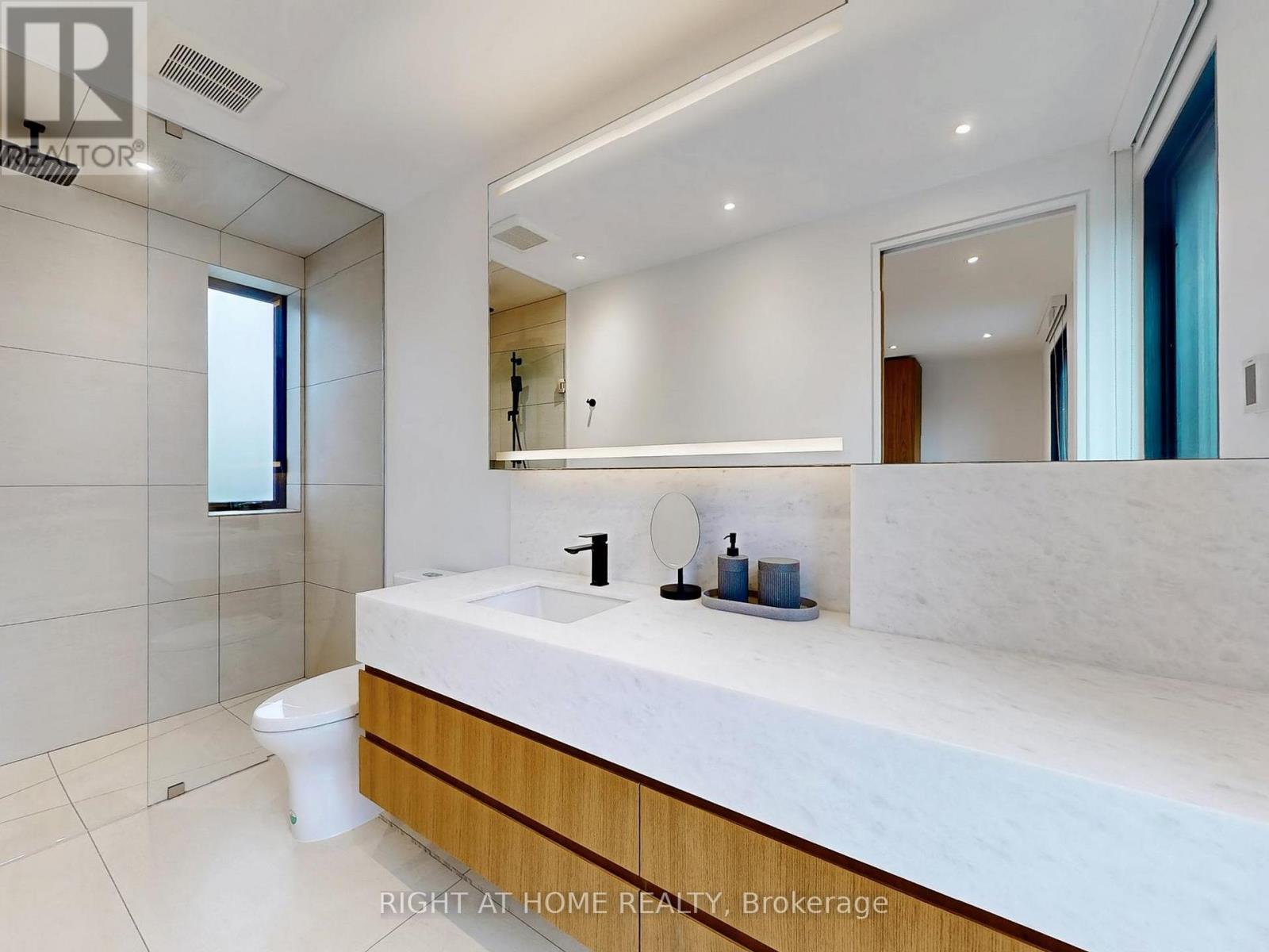 15 Durie Street E, Toronto, Ontario  M6S 3E5 - Photo 29 - W13169040