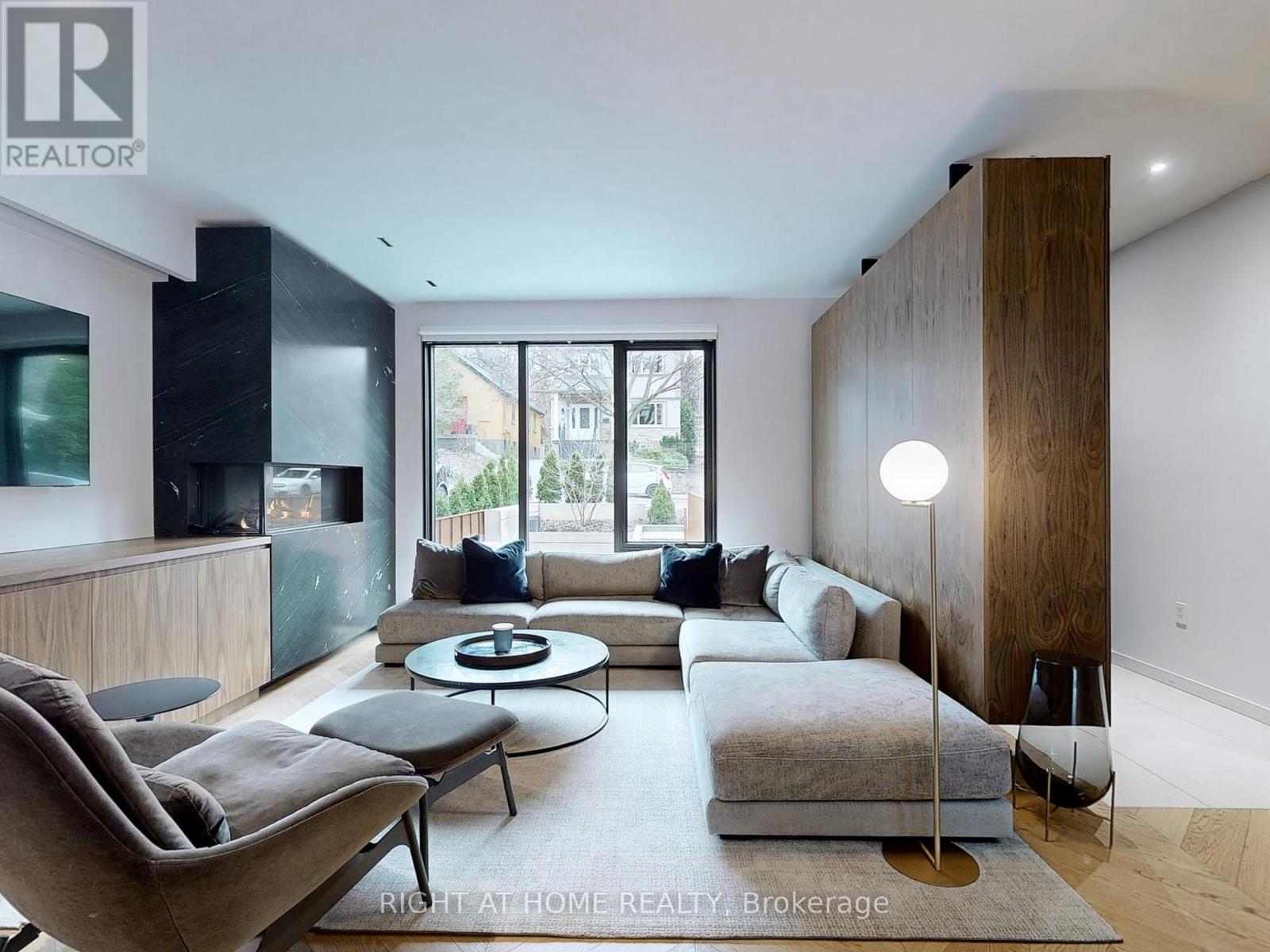15 Durie Street E, Toronto, Ontario  M6S 3E5 - Photo 3 - W13169040