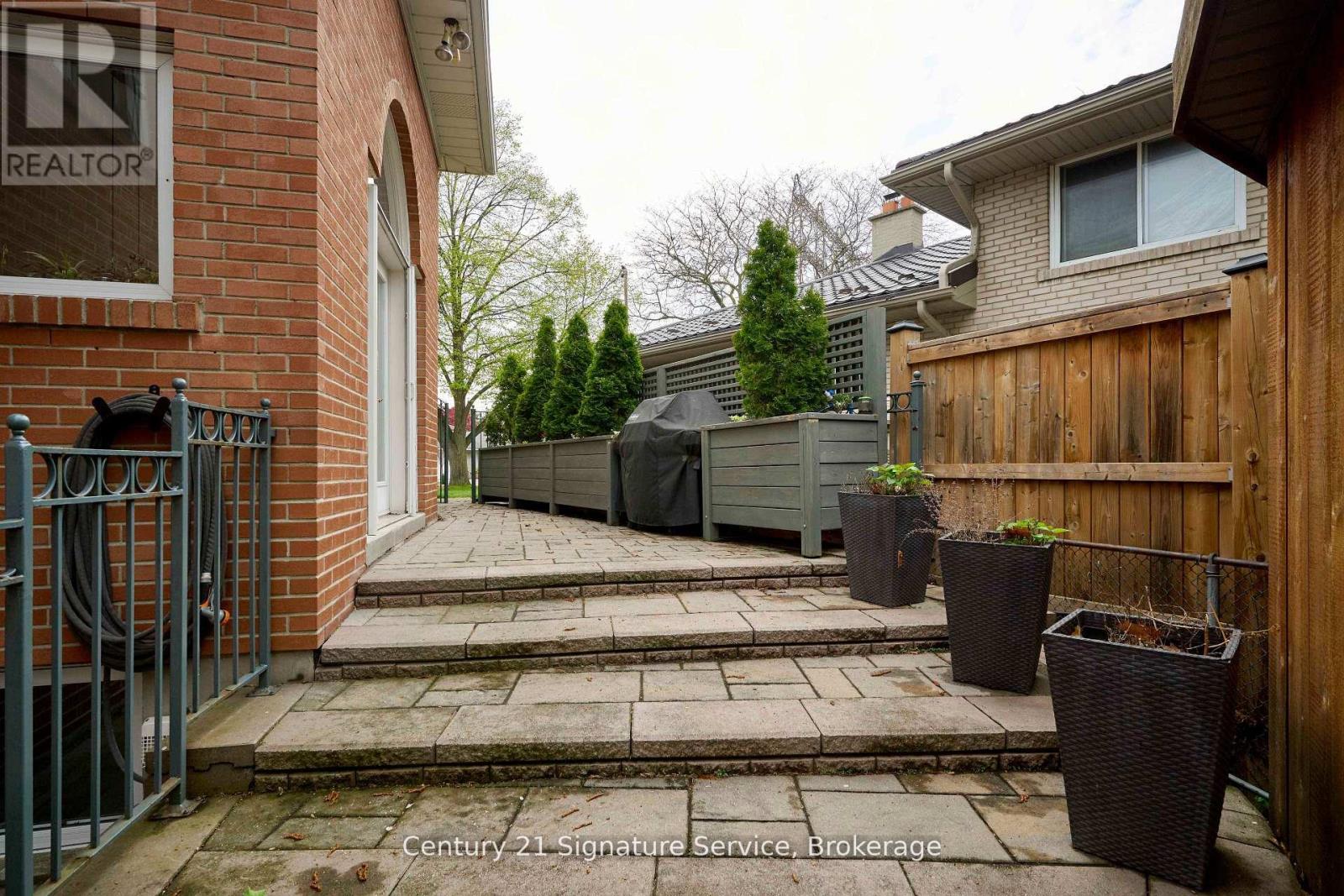 2173 Greenhurst Avenue, Mississauga, Ontario  L4X 1J5 - Photo 46 - W13169118