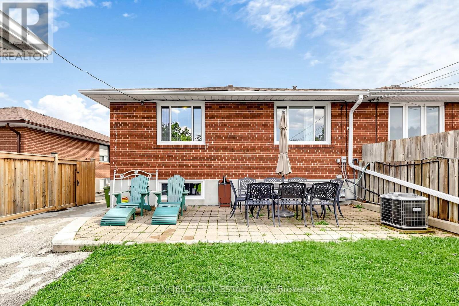 87 Mulholland Avenue, Toronto, Ontario  M6A 2S5 - Photo 47 - W13169128