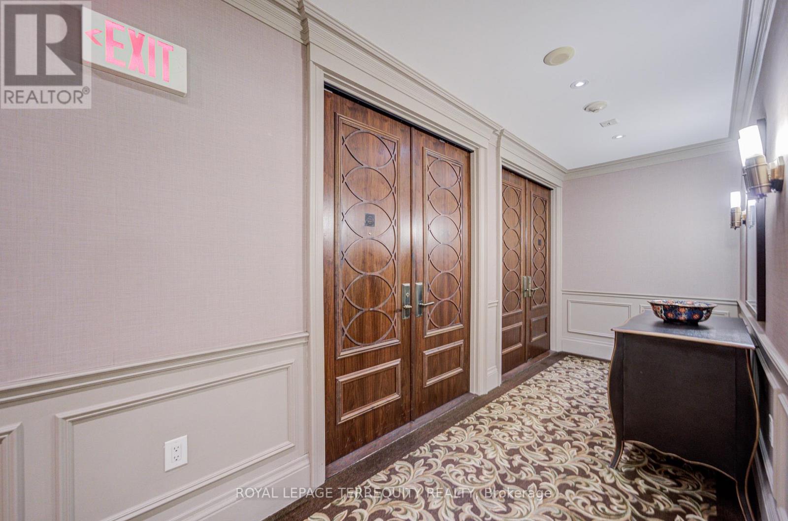 1003 - 111 Forsythe Street, Oakville, Ontario  L6K 3J9 - Photo 7 - W13169160