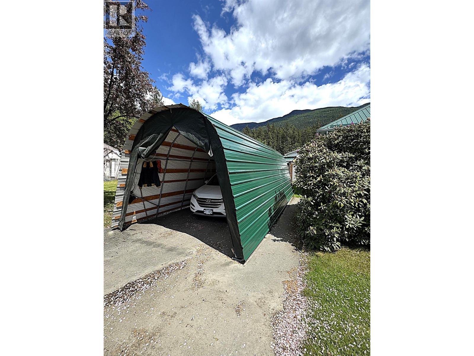 1410 Eastman Avenue, Riondel, British Columbia  V0B 2B0 - Photo 23 - 10388612