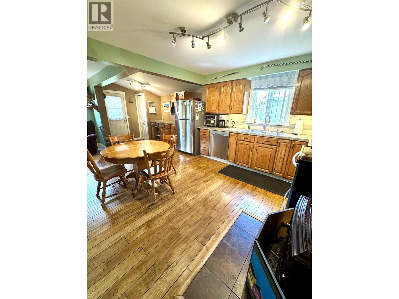 1410 Eastman Avenue, Riondel, British Columbia  V0B 2B0 - Photo 8 - 10388612