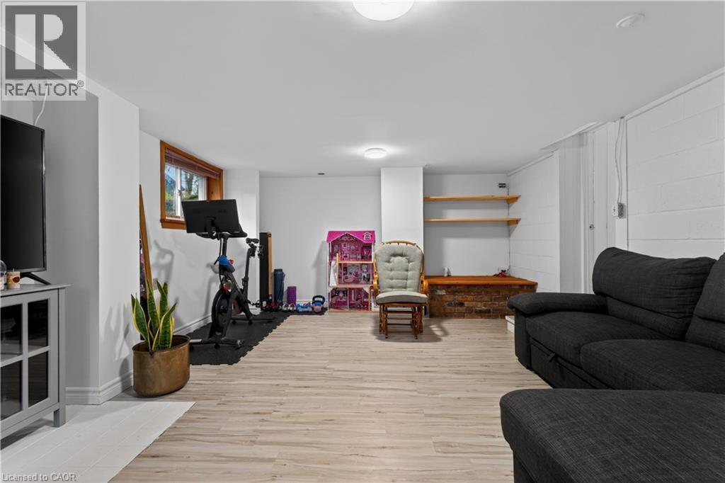 215 Iona Avenue, Hamilton, Ontario  L8S 2M3 - Photo 43 - 40831305