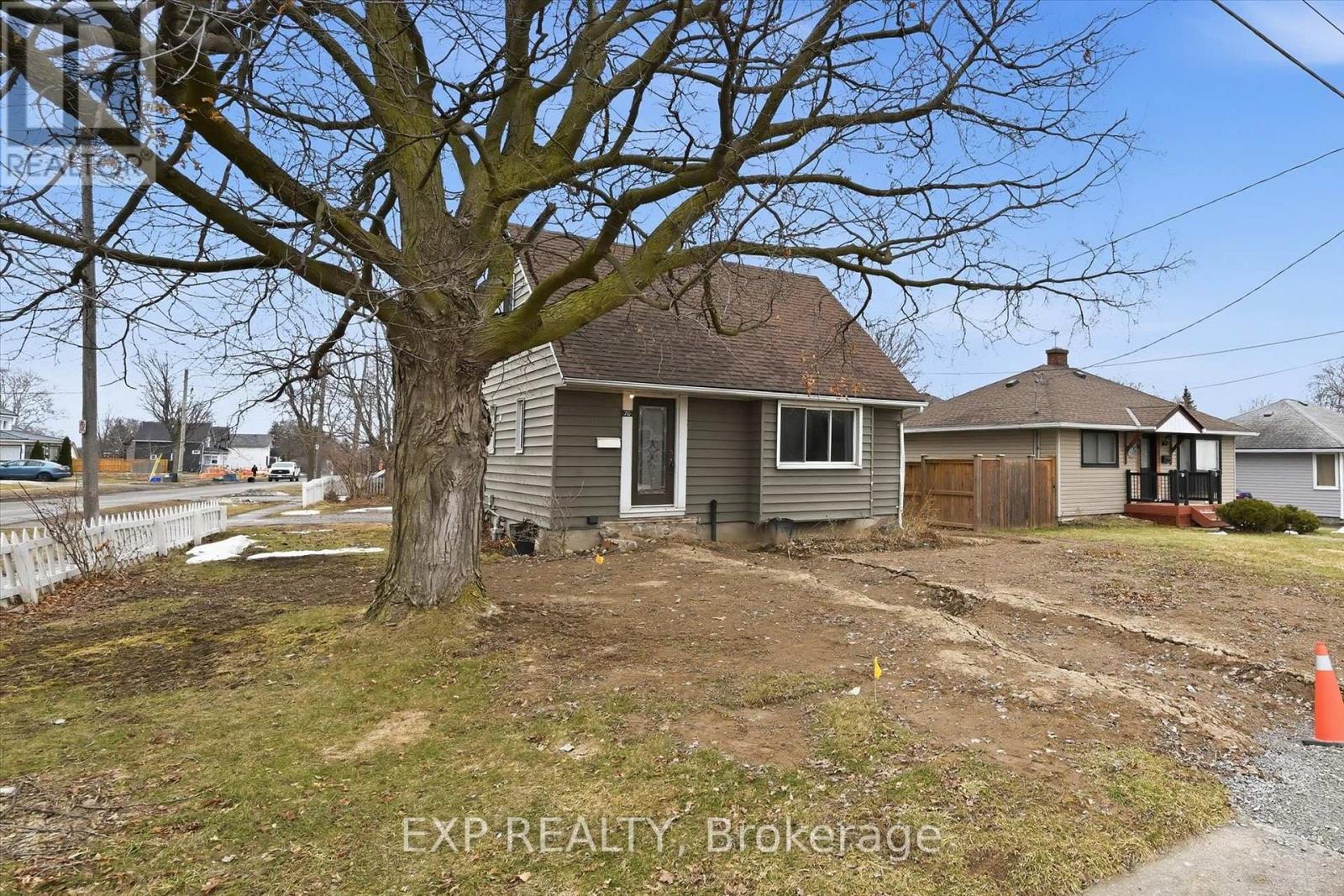 70 Whyte Avenue N, Thorold, Ontario  L2V 2T7 - Photo 3 - X13169082