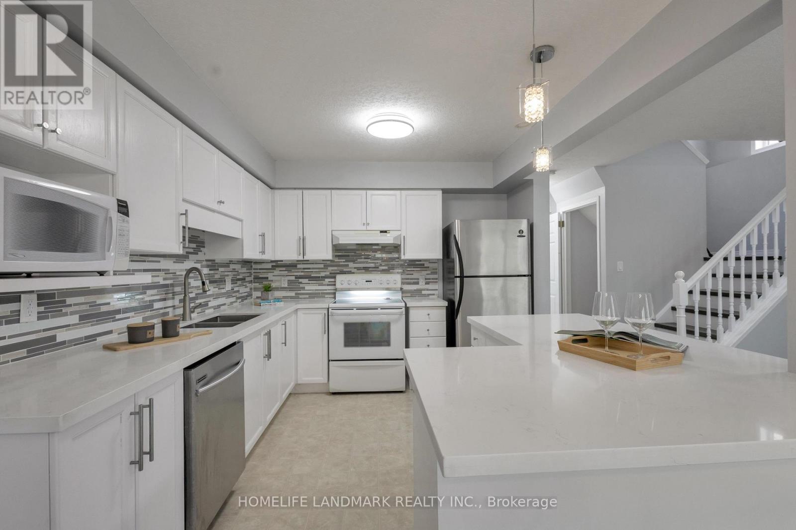 632 Inglis Falls Place, Waterloo, Ontario  N2V 2L4 - Photo 9 - X13169150