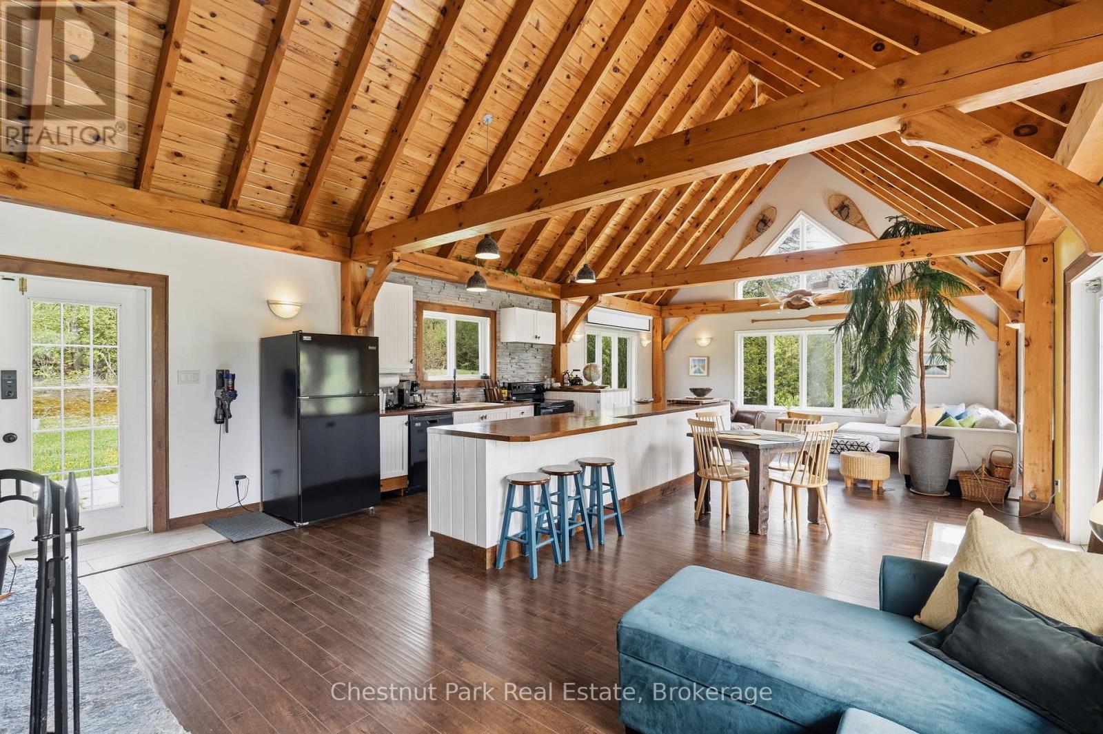 1100 Moon River Road, Muskoka Lakes, Ontario  P0C 1A0 - Photo 10 - X13169410