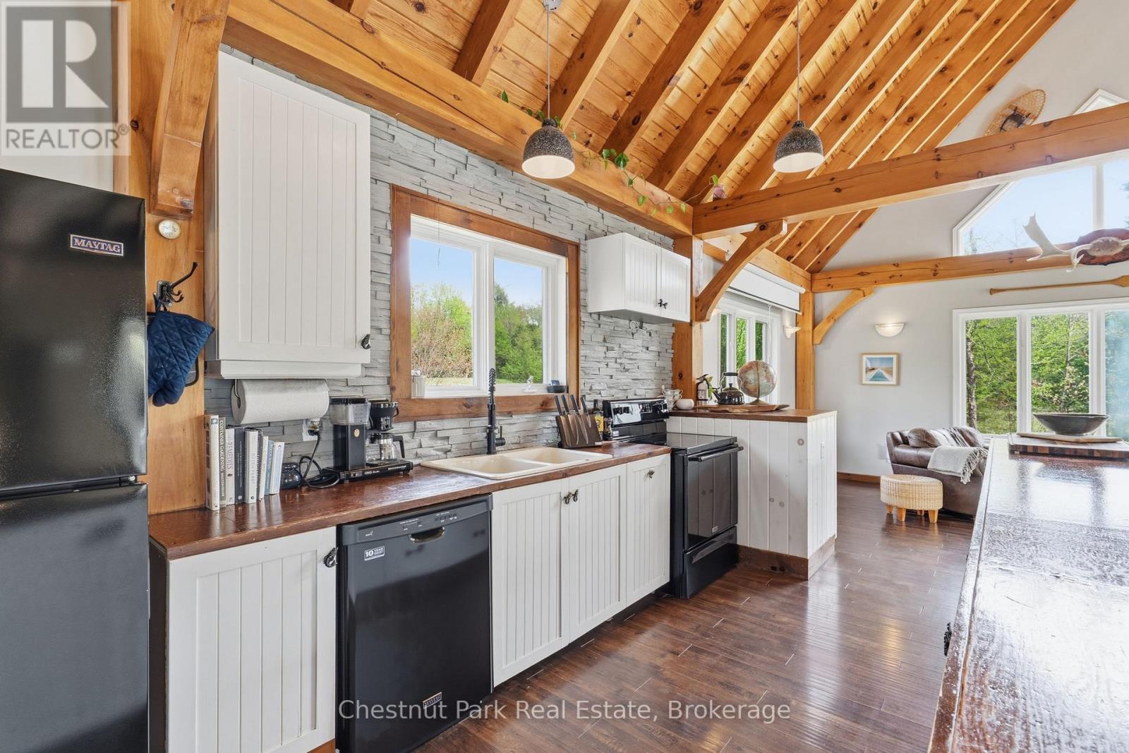 1100 Moon River Road, Muskoka Lakes, Ontario  P0C 1A0 - Photo 8 - X13169410