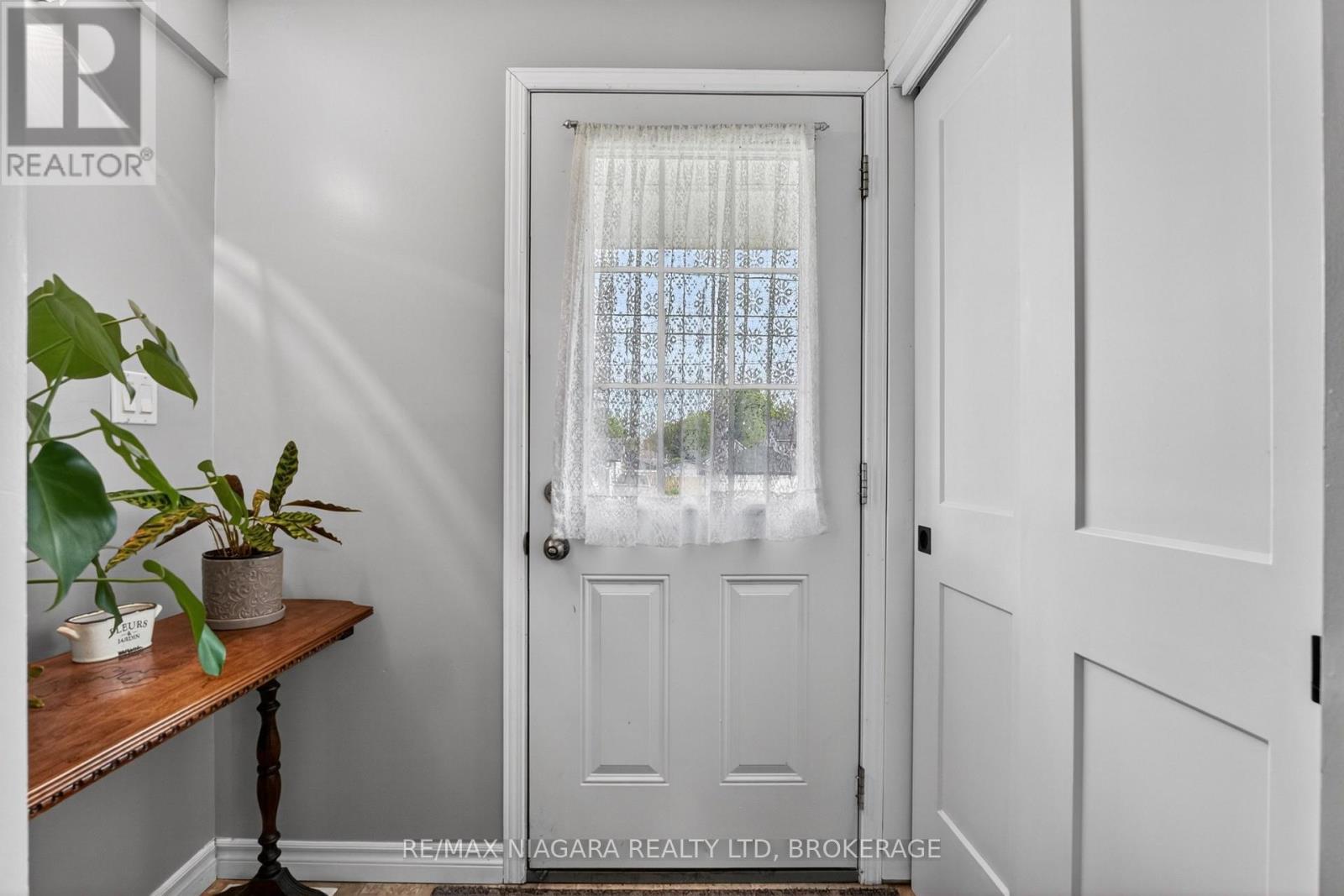 3710 Brunswick Avenue, Fort Erie, Ontario  L0S 1B0 - Photo 6 - X13169412