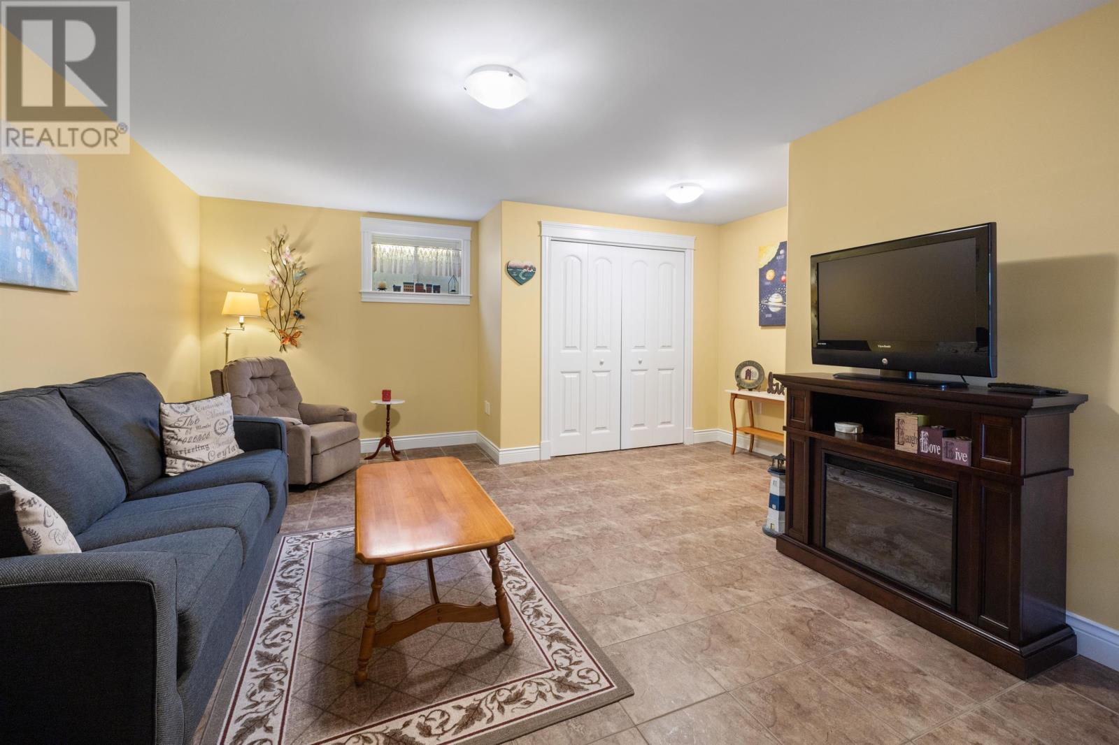 5 Townview Crescent, Cornwall, Prince Edward Island  C0A 1H4 - Photo 33 - 202612016