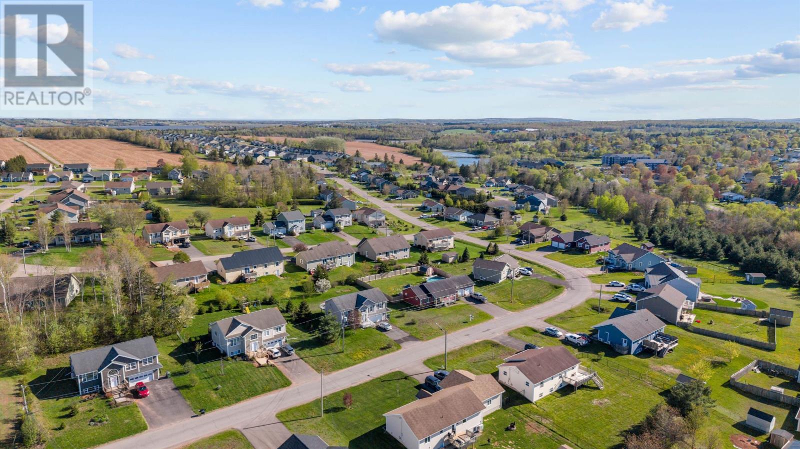 5 Townview Crescent, Cornwall, Prince Edward Island  C0A 1H4 - Photo 46 - 202612016