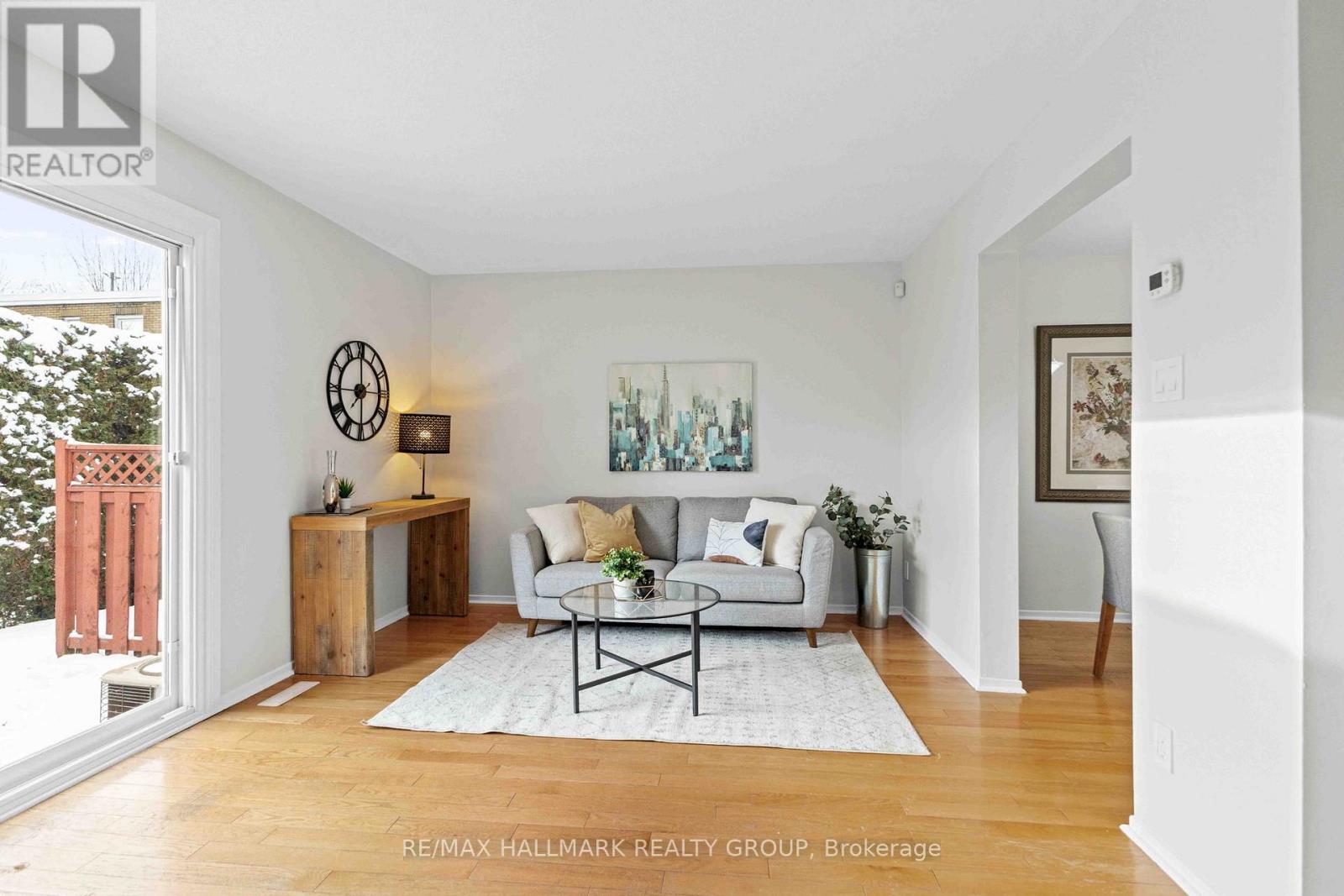 11 - 1160 Shillington Avenue, Ottawa, Ontario  K1Z 7Z4 - Photo 8 - X12888478