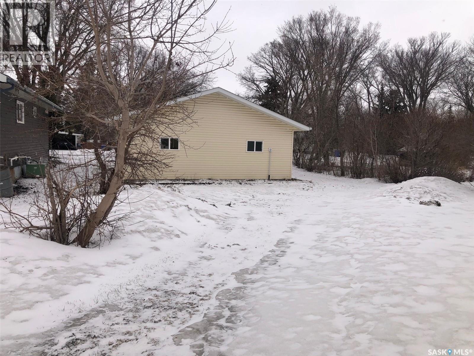 220 Eighth Avenue E, Canora, Saskatchewan  S0A 0L0 - Photo 51 - SK034385