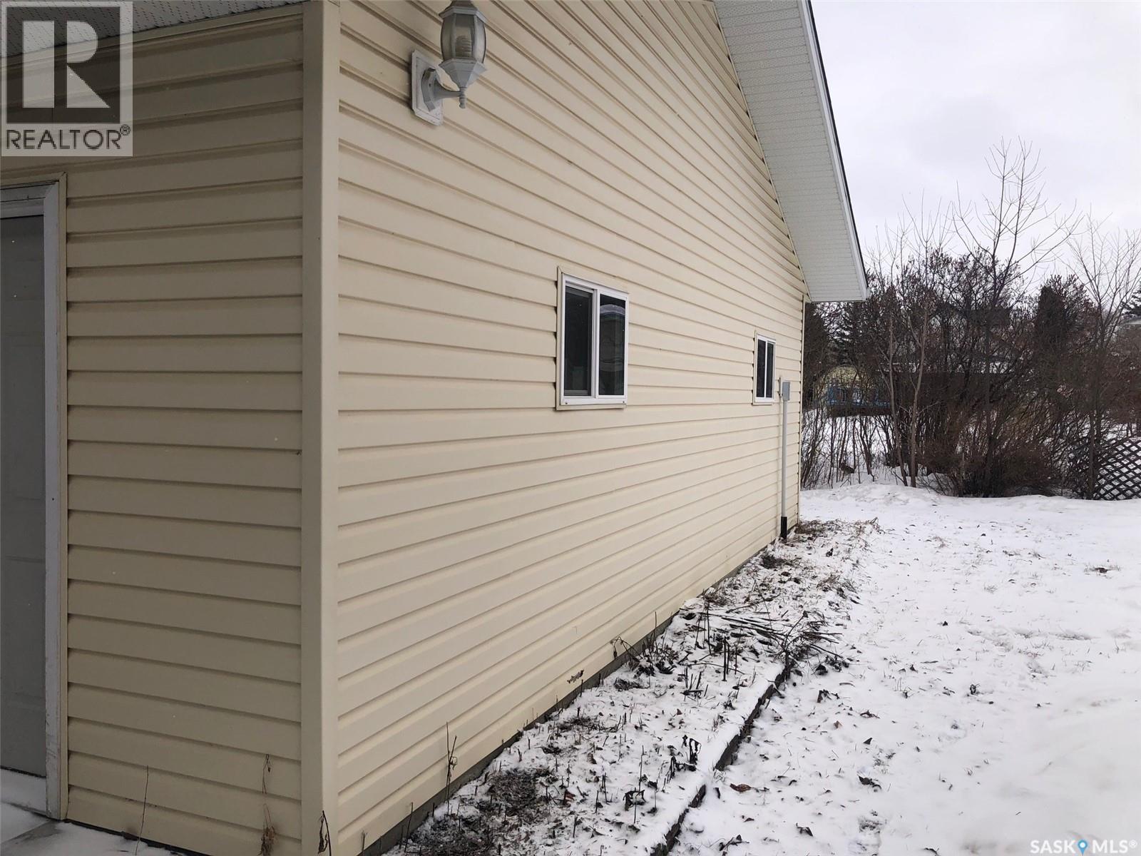 220 Eighth Avenue E, Canora, Saskatchewan  S0A 0L0 - Photo 49 - SK034385