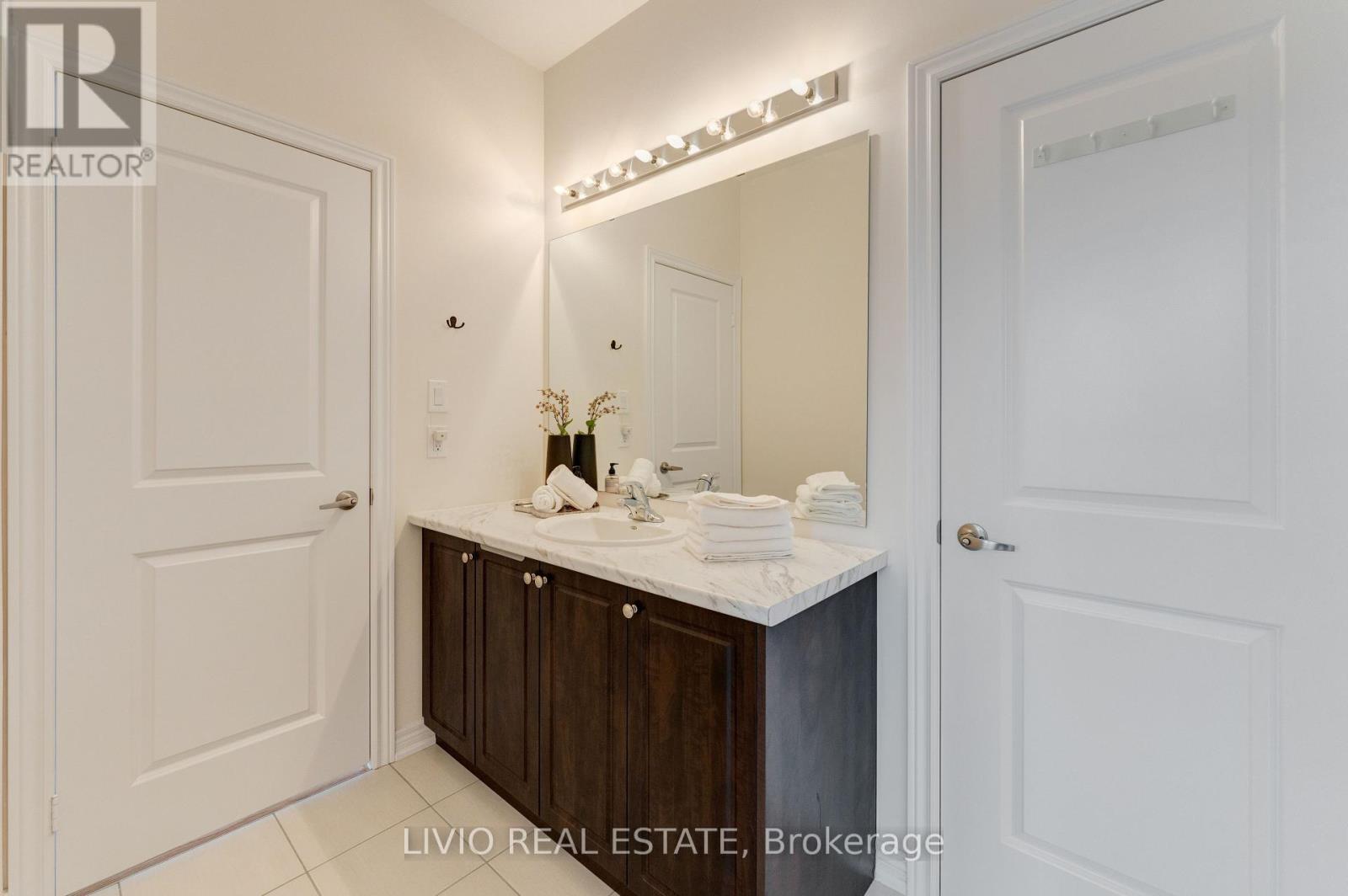 8 Housefinch Avenue, Brampton, Ontario  L6Z 0K6 - Photo 45 - W13167880