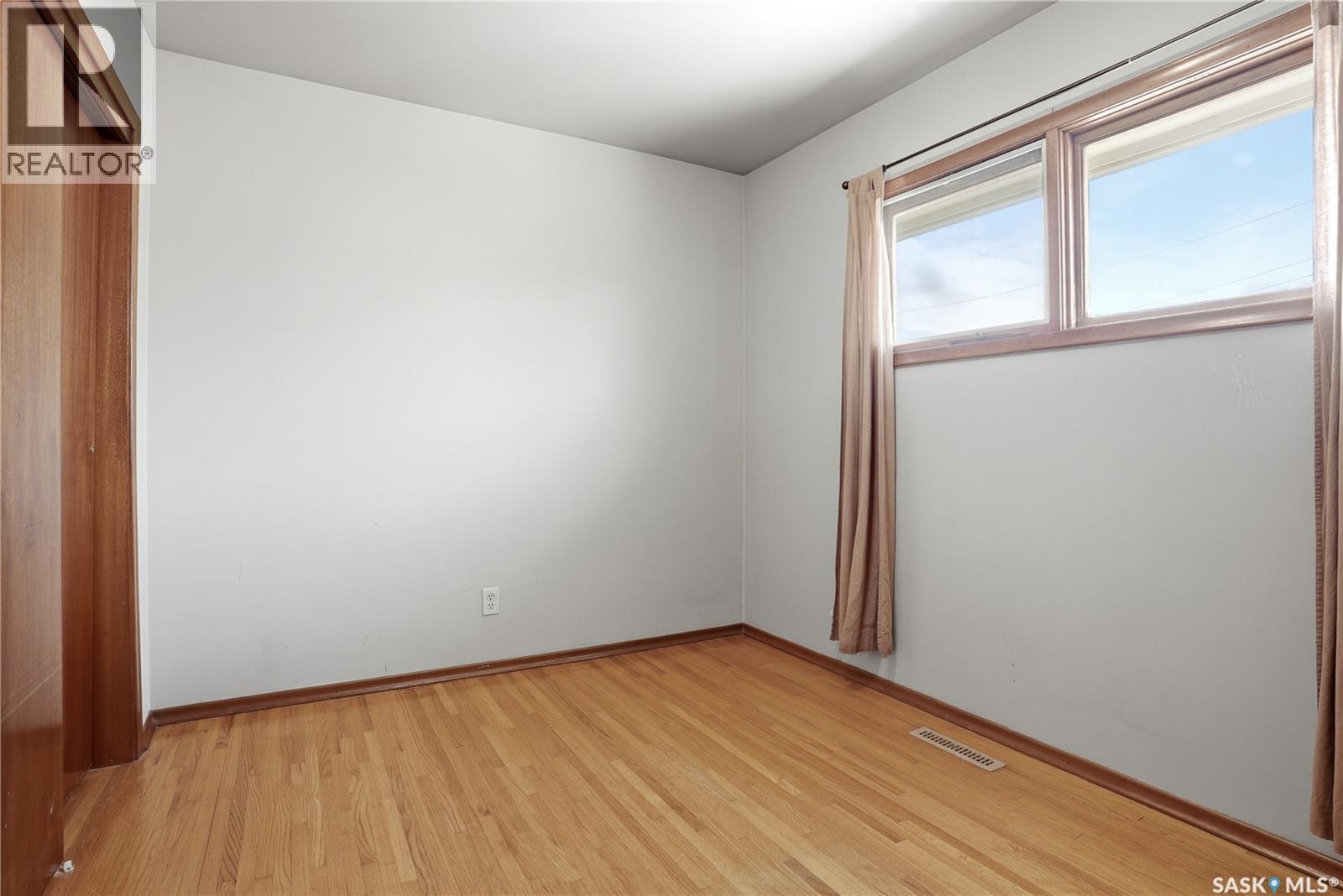 2500 Rothwell Street, Regina, Saskatchewan  S4N 2C8 - Photo 14 - SK036985
