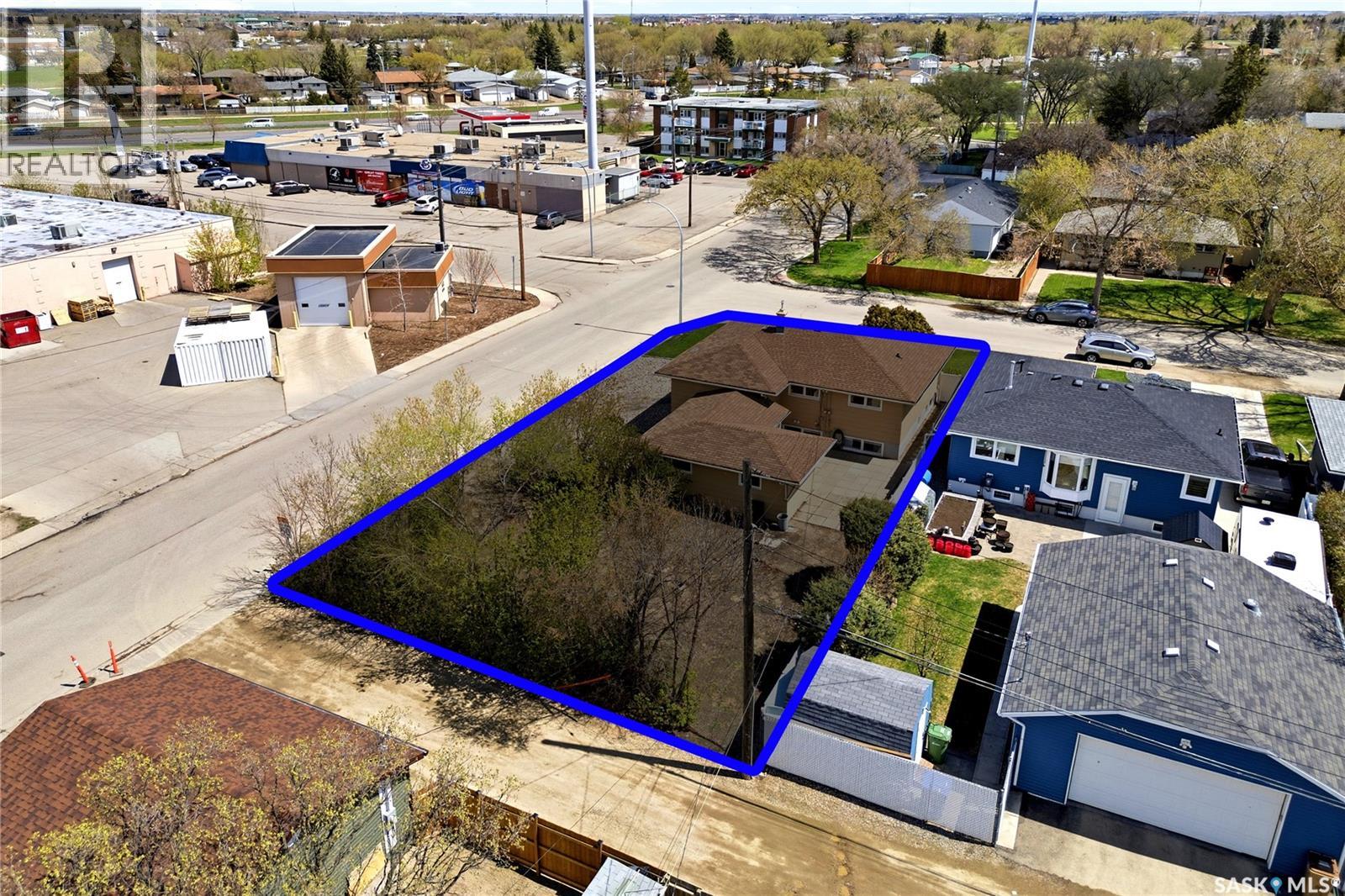 2500 Rothwell Street, Regina, Saskatchewan  S4N 2C8 - Photo 2 - SK036985