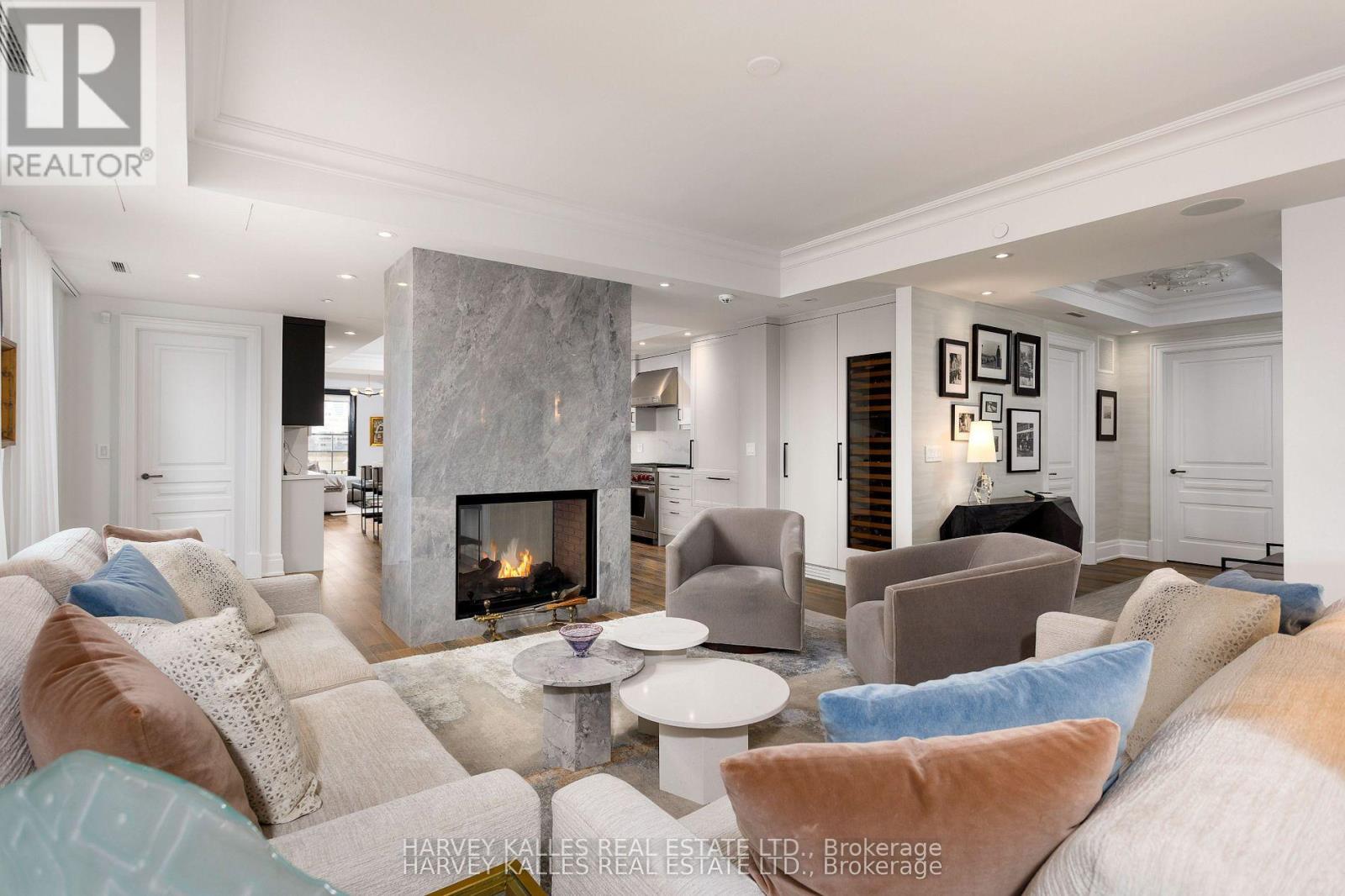 701 - 1 Forest Hill Road, Toronto, Ontario  M4V 1R1 - Photo 3 - C13169200