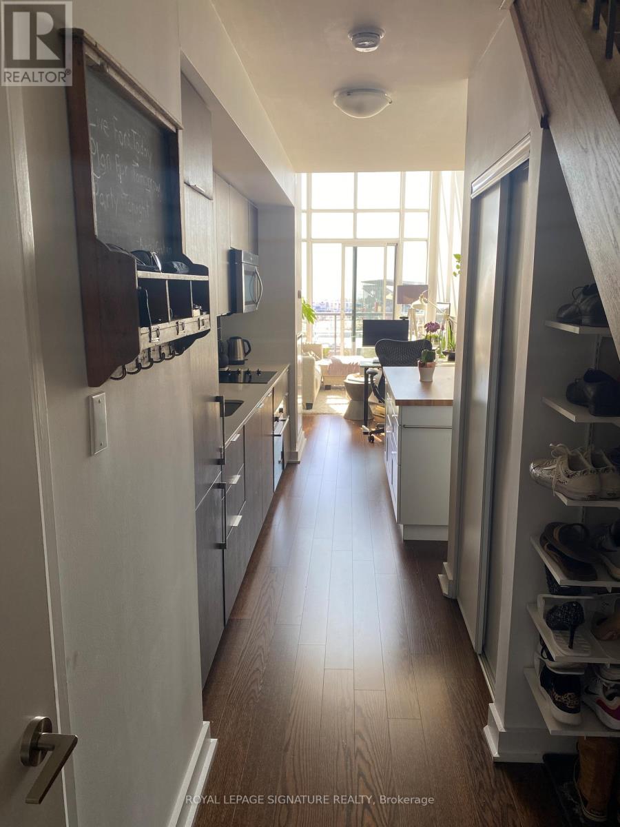 705 - 5 Hanna Avenue, Toronto, Ontario M6K 0B3 - Photo 2 - C13169342
