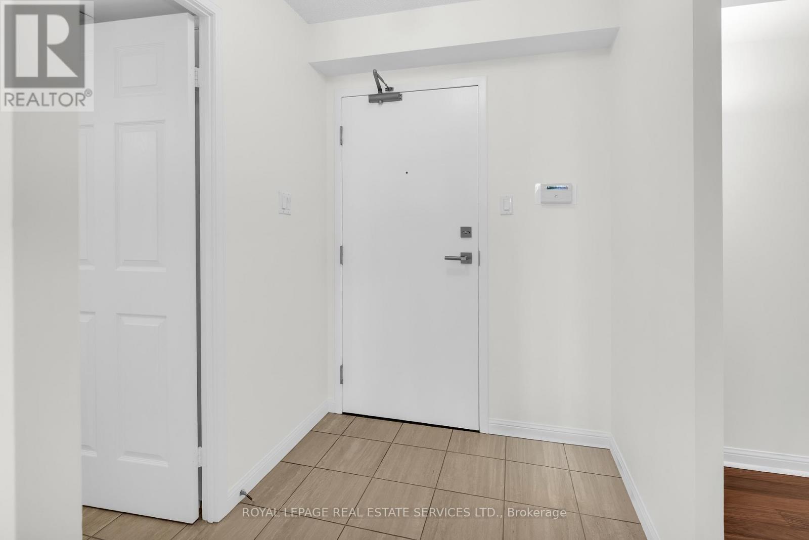 704 - 109 Front Street E, Toronto, Ontario  M5A 4P7 - Photo 4 - C13169390
