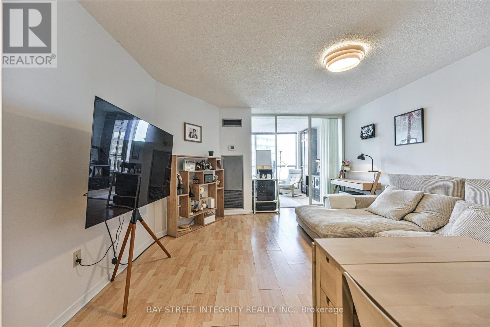 2013 - 44 St Joseph Street, Toronto, Ontario  M4Y 2W4 - Photo 11 - C13169452
