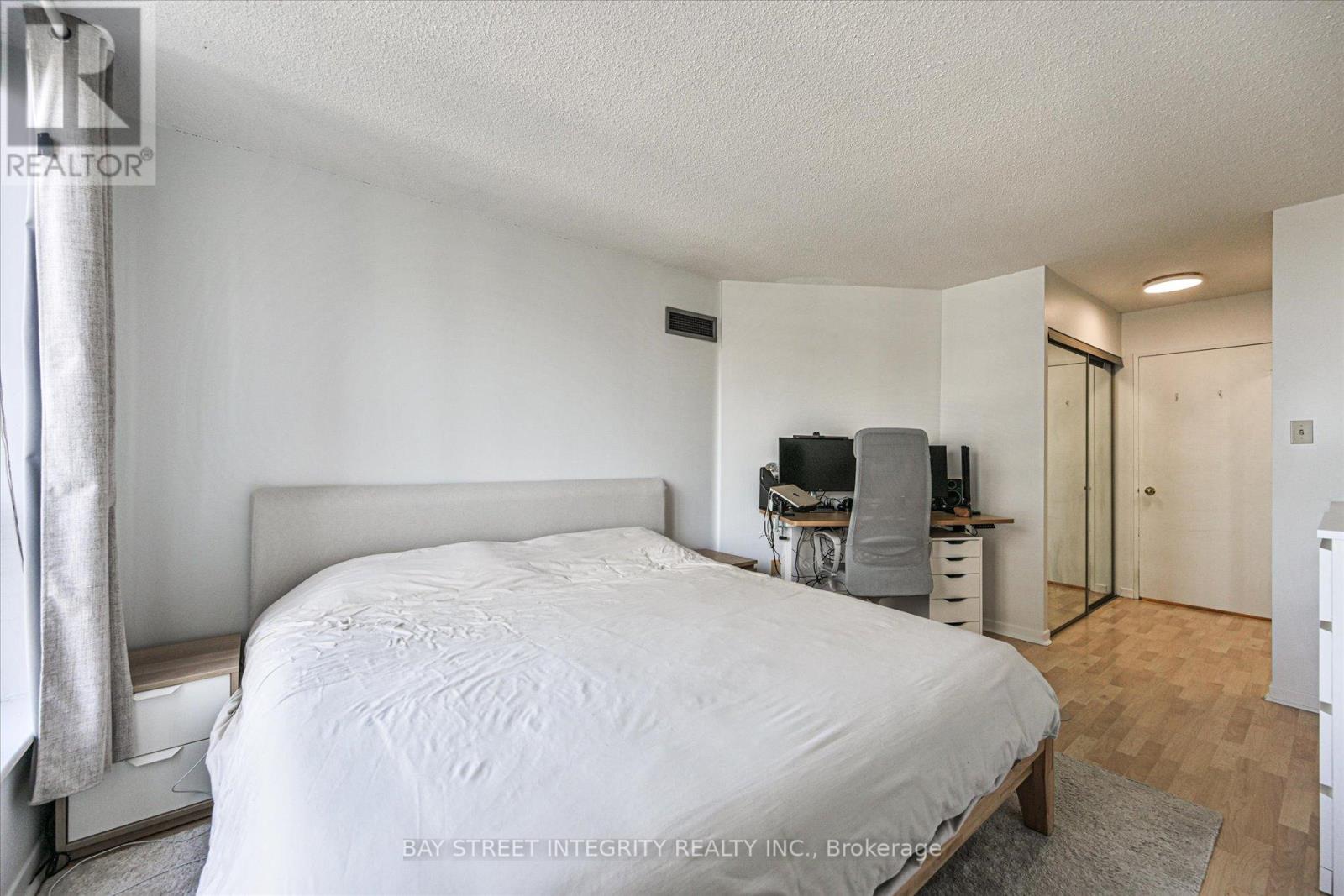 2013 - 44 St Joseph Street, Toronto, Ontario  M4Y 2W4 - Photo 20 - C13169452