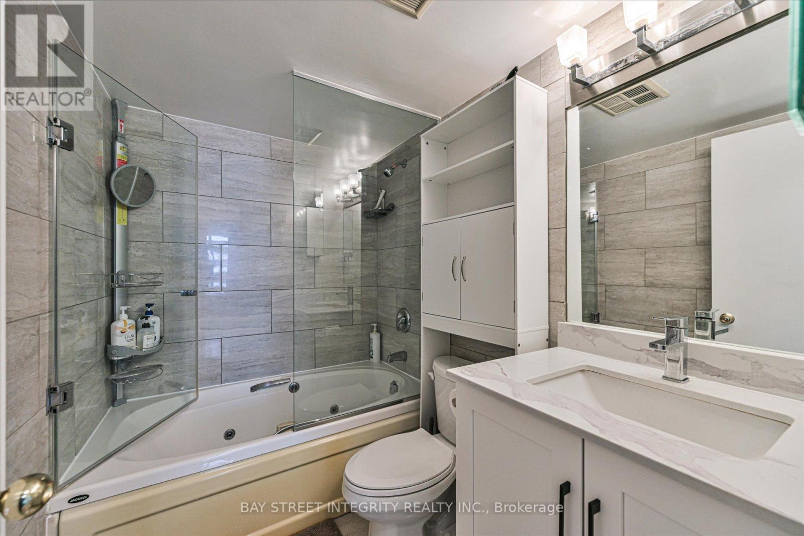 2013 - 44 St Joseph Street, Toronto, Ontario  M4Y 2W4 - Photo 22 - C13169452