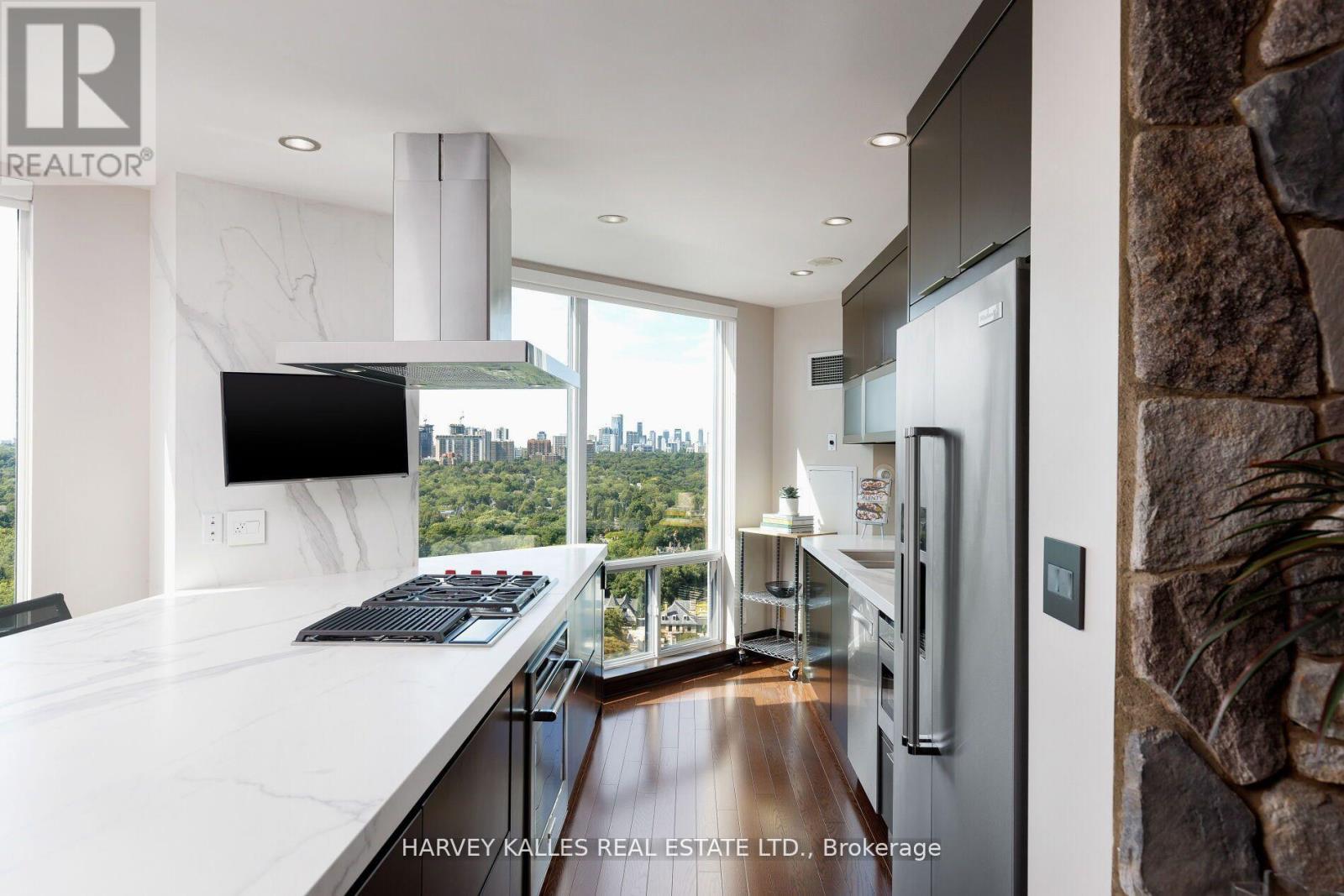 2701 - 300 Bloor Street E, Toronto, Ontario  M4W 3Y2 - Photo 13 - C13169460