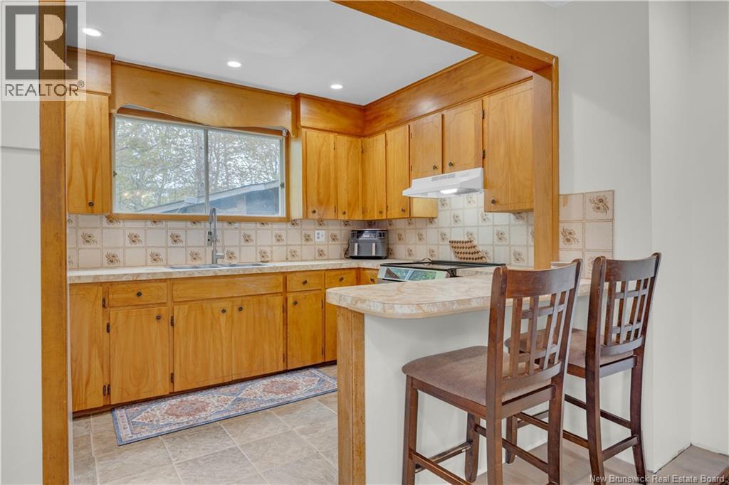 323 Gondola Point Road, Rothesay, New Brunswick  E2E 1Y4 - Photo 15 - NB140230