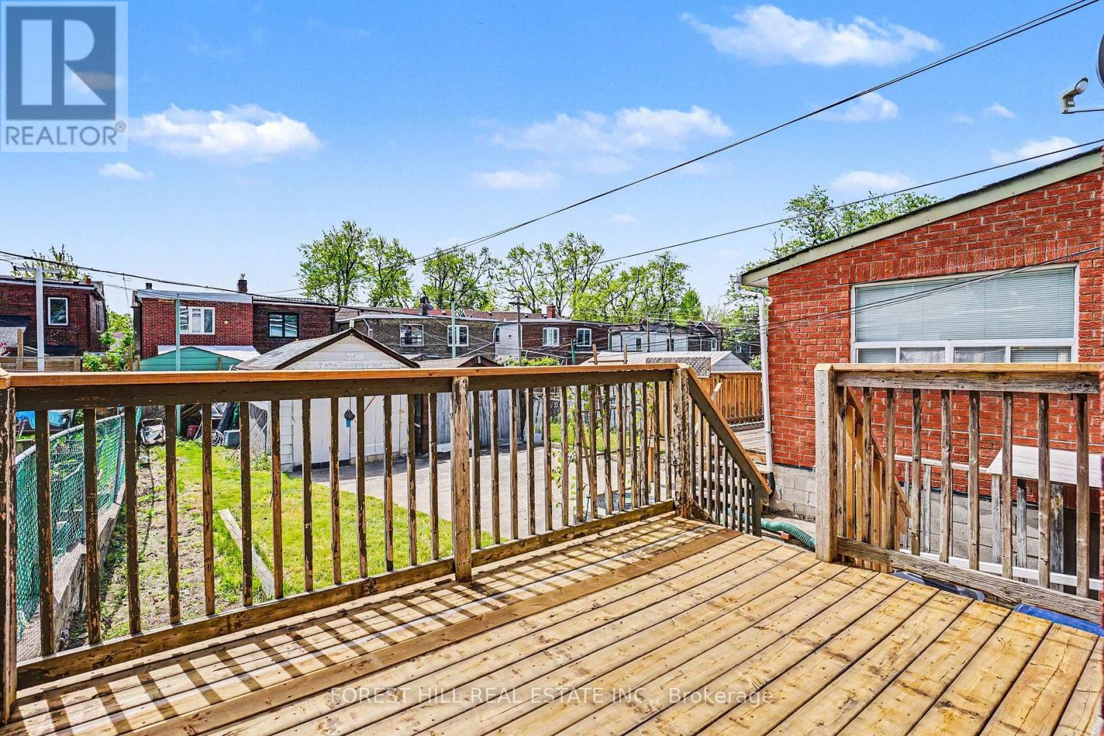 113 Milverton Boulevard, Toronto, Ontario  M4J 1T7 - Photo 14 - E13169178