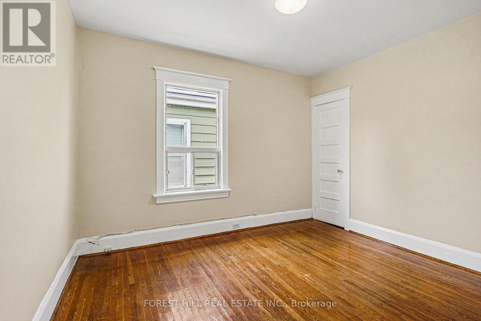 113 Milverton Boulevard, Toronto, Ontario  M4J 1T7 - Photo 9 - E13169178