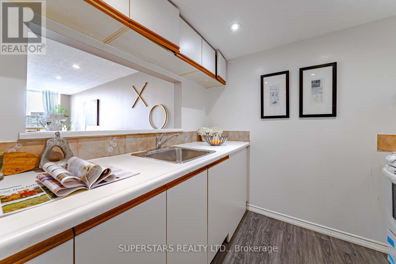 1813 - 160 Alton Towers Circle, Toronto, Ontario  M1V 4X8 - Photo 13 - E13169246