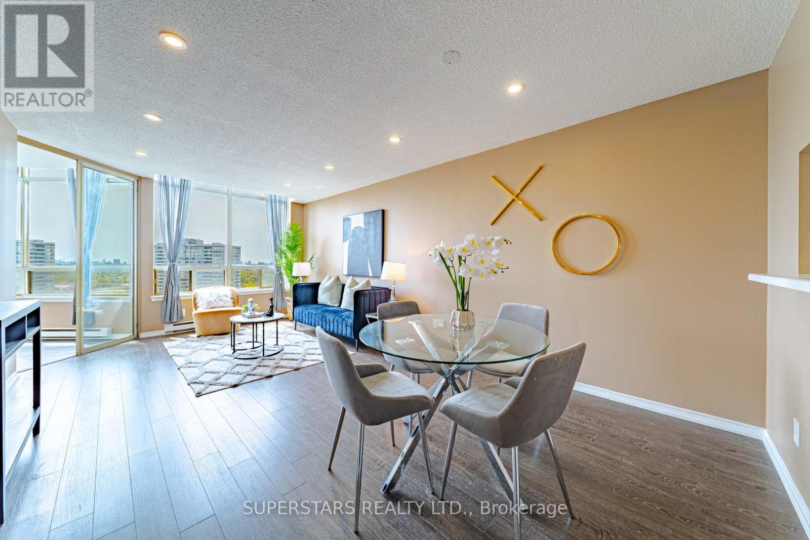 1813 - 160 Alton Towers Circle, Toronto, Ontario  M1V 4X8 - Photo 3 - E13169246