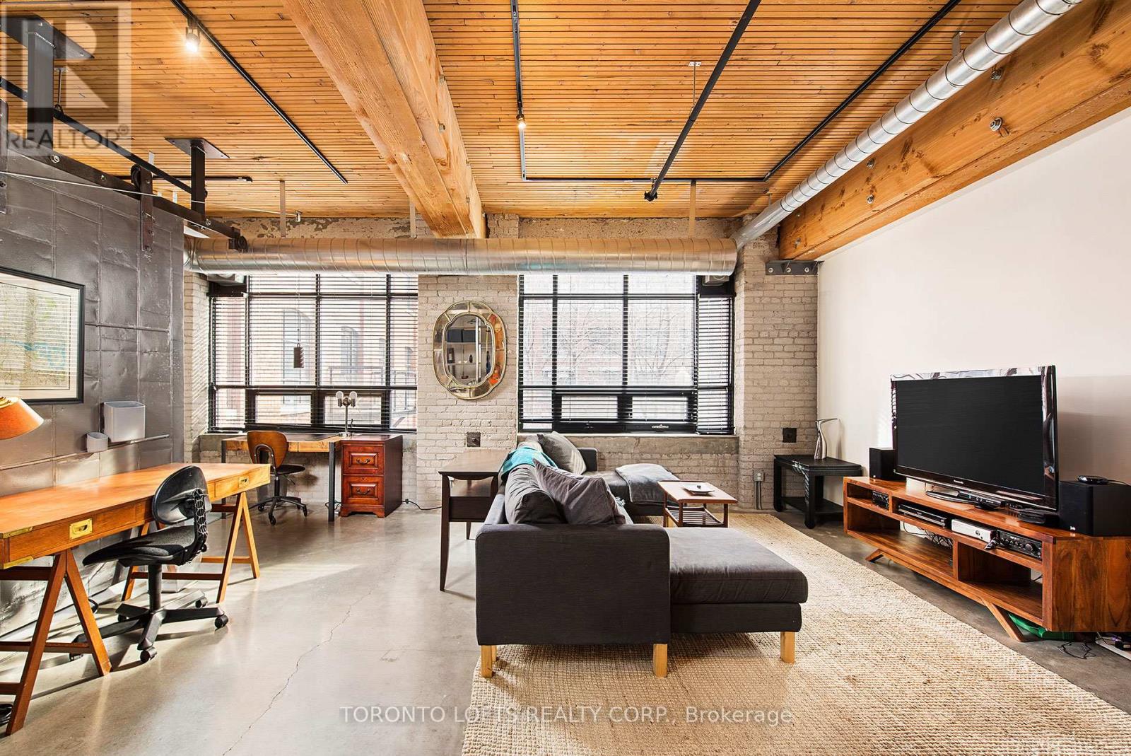 201 - 68 Broadview Avenue, Toronto, Ontario  M4M 2E6 - Photo 2 - E13169320