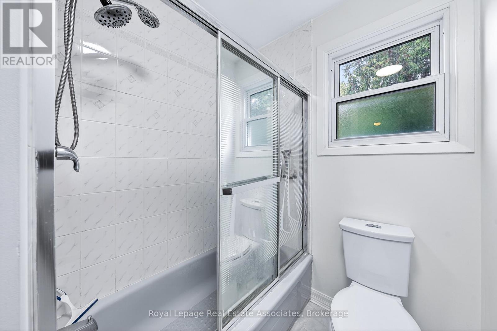 270 Kristin Grove, Mississauga, Ontario  L5A 3E8 - Photo 9 - W13117406