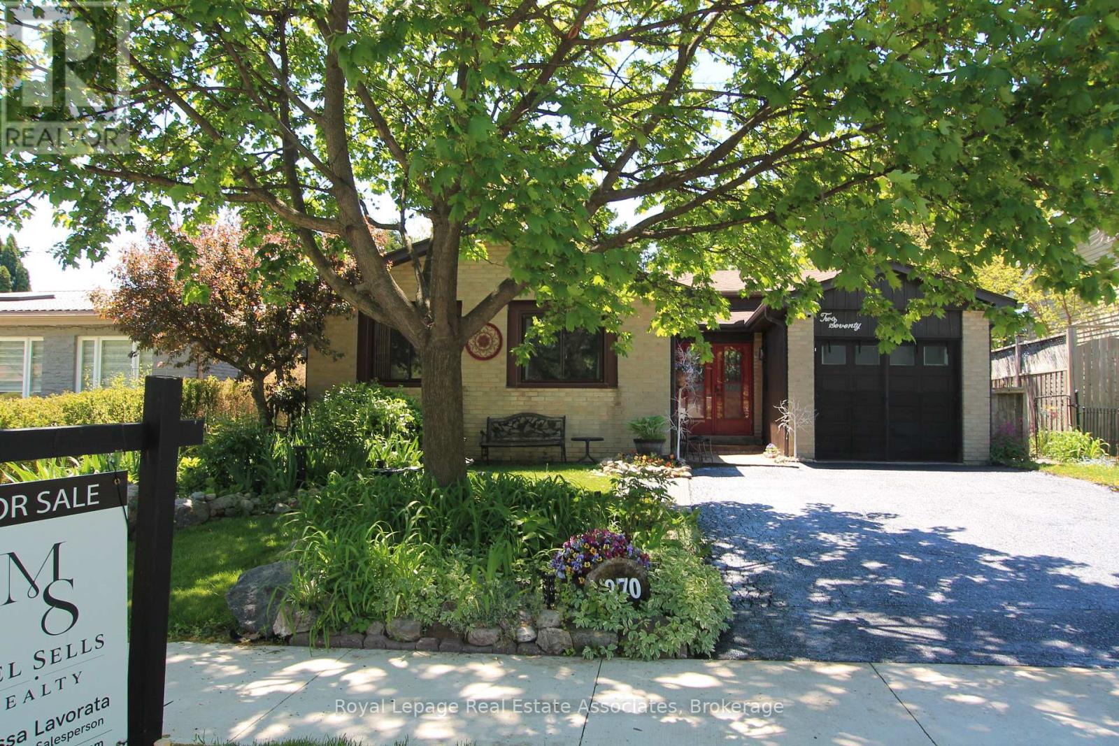 270 Kristin Grove, Mississauga, Ontario  L5A 3E8 - Photo 2 - W13117406