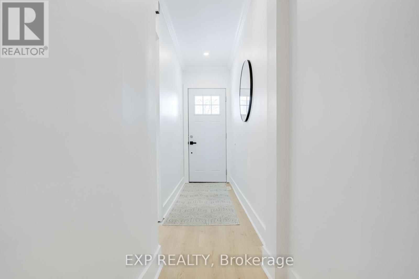 146 Hanson Street, Toronto, Ontario  M4C 1A4 - Photo 8 - E13169448