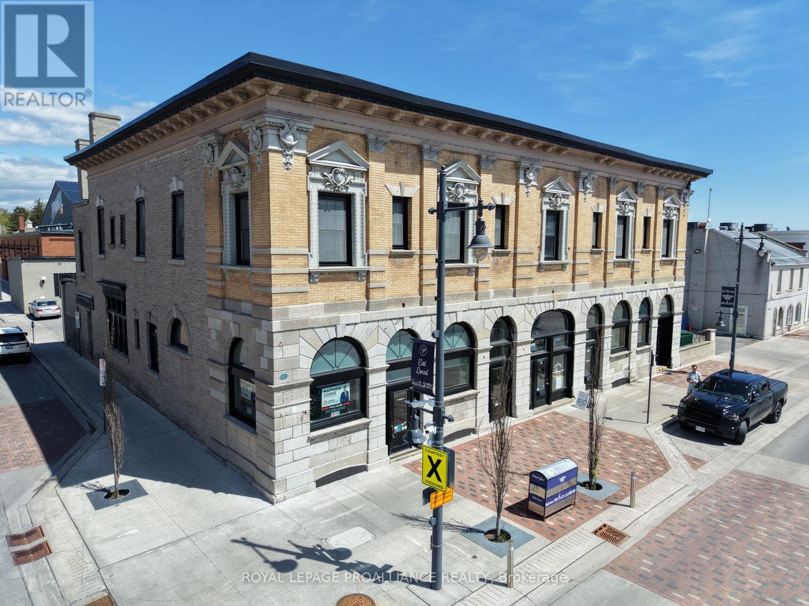 161 Front Street, Belleville, Ontario  K8N 2Y6 - Photo 1 - X12544094