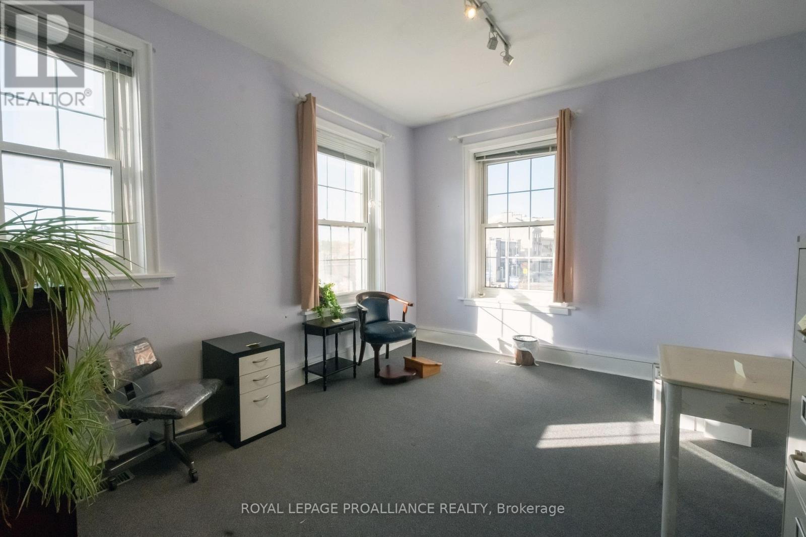 161 Front Street, Belleville, Ontario  K8N 2Y6 - Photo 23 - X12544094