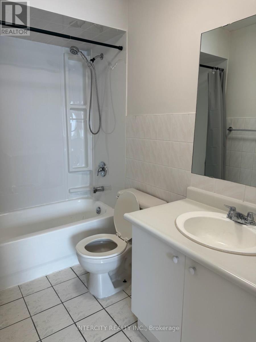 Upper - 43 Parkfield Court, Vaughan, Ontario  L4L 9E5 - Photo 12 - N13169278