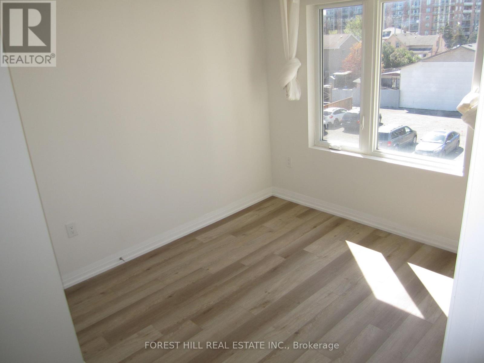111 - 8010 Kipling Avenue, Vaughan, Ontario  L4L 0M5 - Photo 10 - N13169328