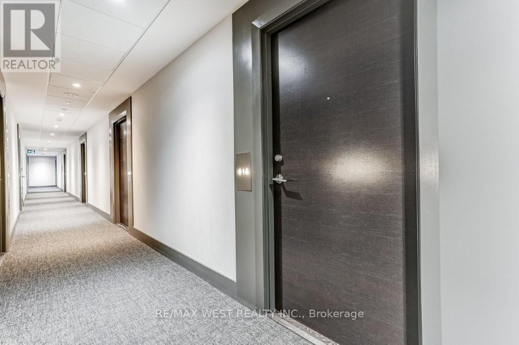 618w - 3 Rosewater Street, Richmond Hill, Ontario  L4C 5T6 - Photo 6 - N13169404