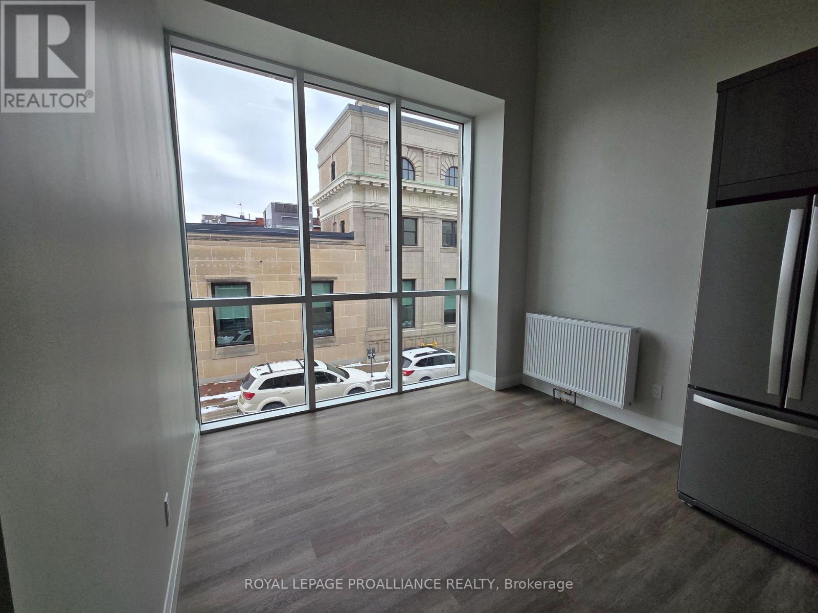 203 - 241 Front Street, Belleville, Ontario  K8N 2Z6 - Photo 12 - X12903292