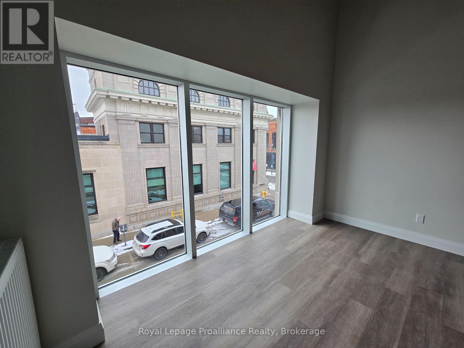 204 - 241 Front Street, Belleville, Ontario  K8N 2Z6 - Photo 12 - X12903298