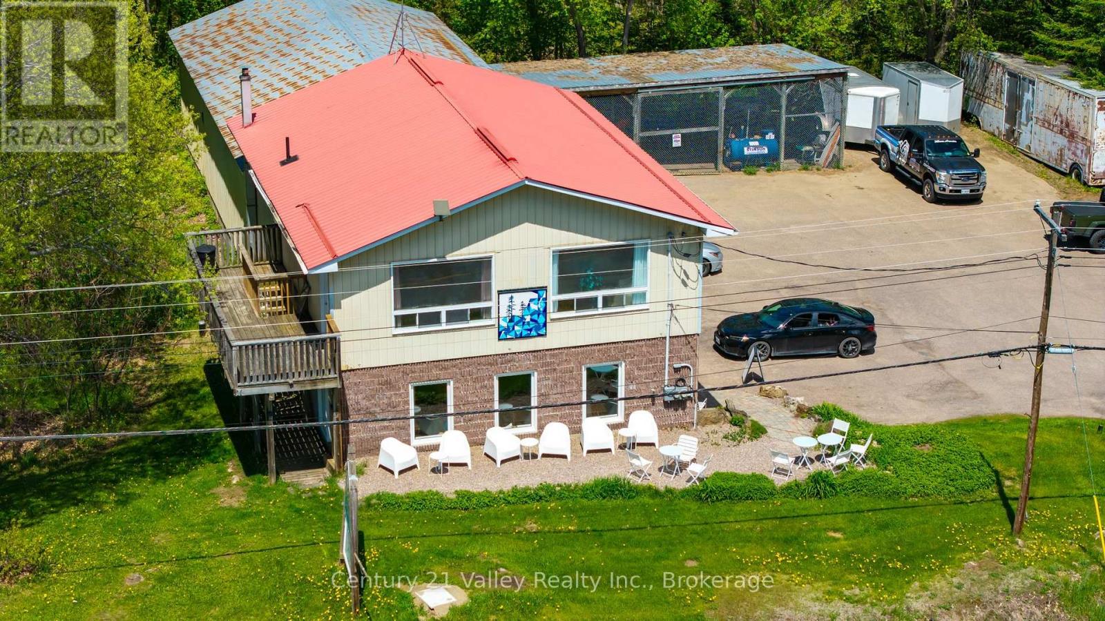 636 Mill Street, Greater Madawaska, Ontario K0J 1H0 - Photo 1 - X12922572