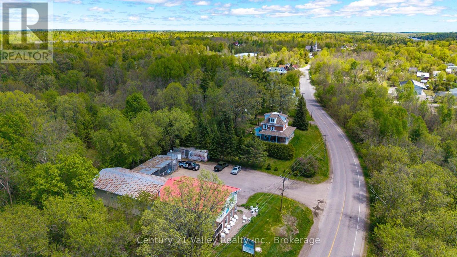 636 Mill Street, Greater Madawaska, Ontario K0J 1H0 - Photo 12 - X12922572