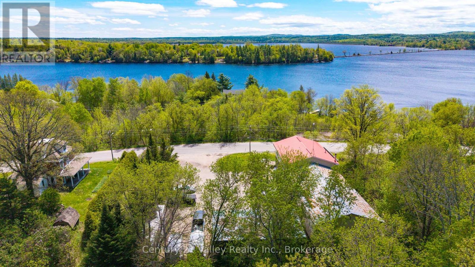 636 Mill Street, Greater Madawaska, Ontario K0J 1H0 - Photo 21 - X12922572