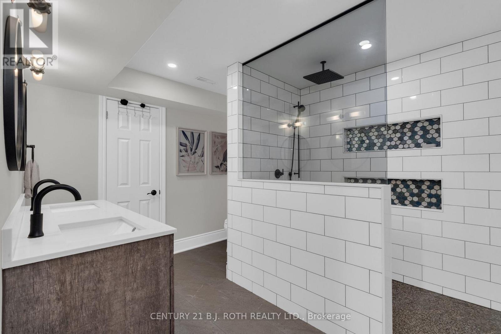 284 Sunnidale Road, Barrie (Sunnidale), Ontario  L4N 5P1 - Photo 31 - S13169184